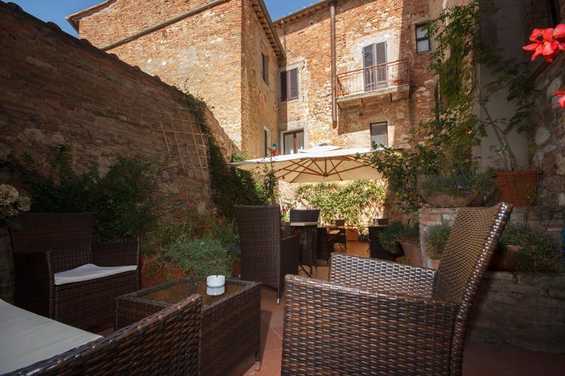 Albergo Duomo Montepulciano Stazione Eksteriør bilde